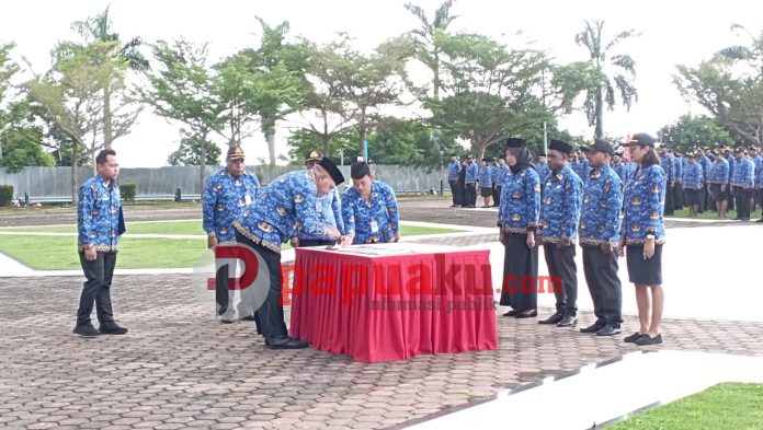 Pelantikan PNS Papua Barat