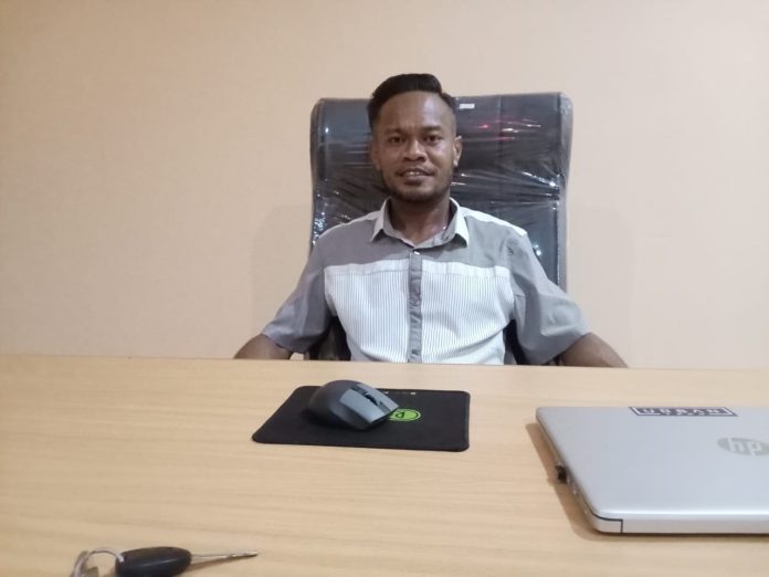 Plt Ketua CPNI Papua Barat - Benone Rahaor