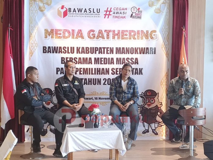 Media gathering Bawaslu Manokwari