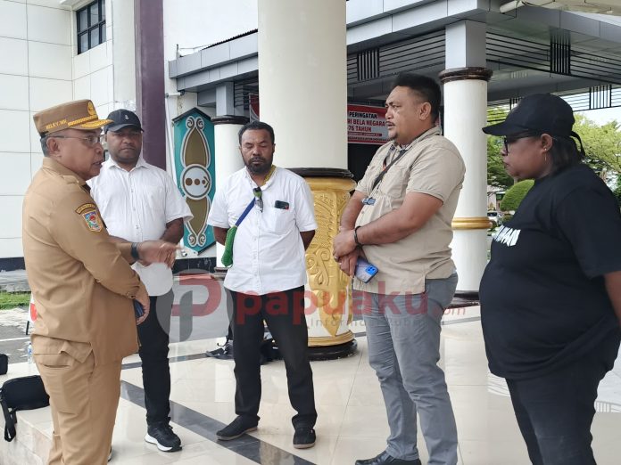 Honorer Papua Barat